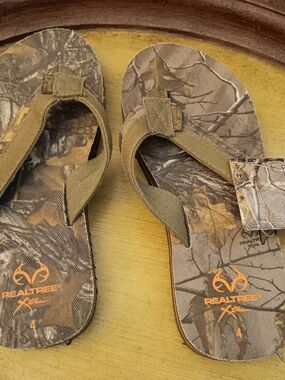 Realtree Camo Flip Flops with Olive Straps and Orange Logo